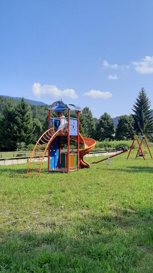 Kuca Za Odmor Forest Dream U Blizini Rijeke Kupe Plesce Екстер'єр фото
